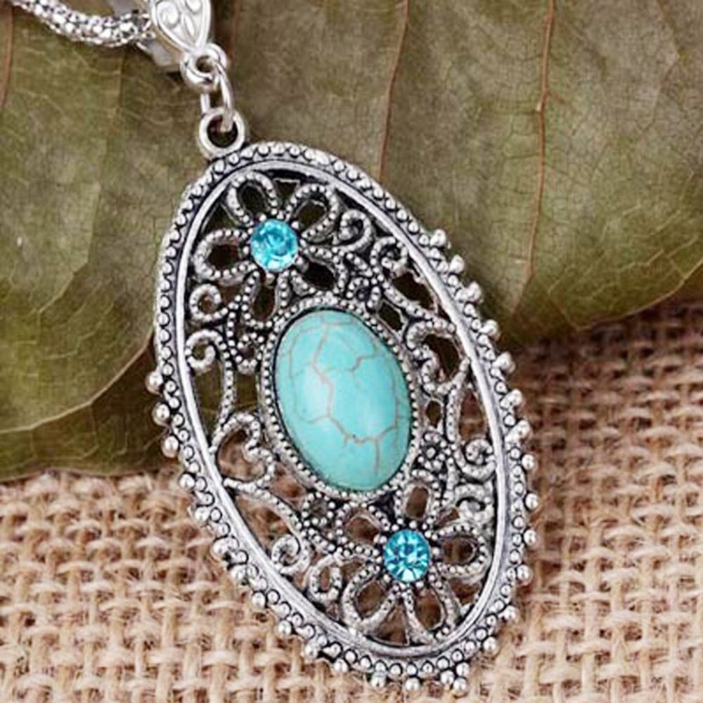 New Womens Costume Jewelry Turquoise & Crystal Necklace 20"
